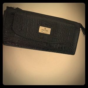 Black Wallet by Nicole